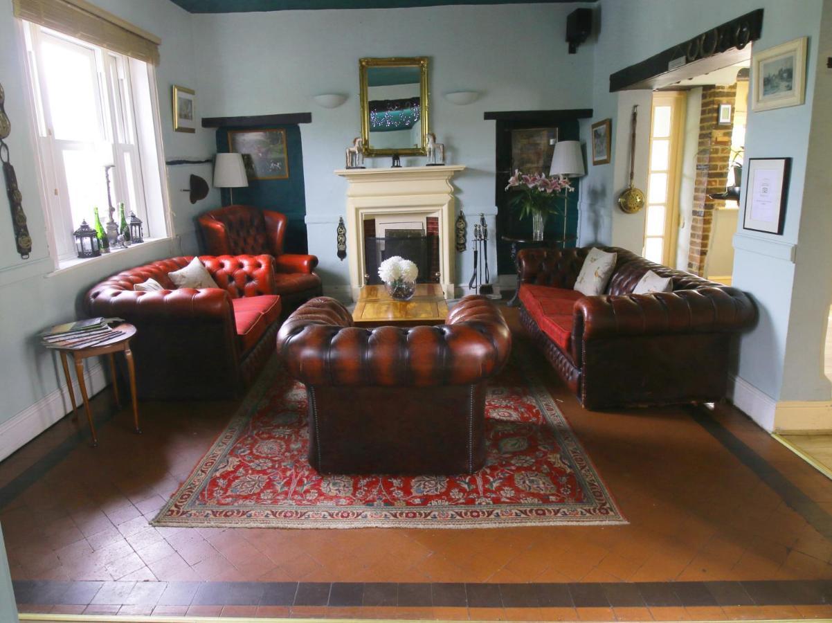 Bed and Breakfast The White Lion At Wicken à Milton Keynes Extérieur photo